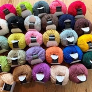 Atelier Zitron ECHT 50 g Knäuel – Auslauffarben reduziert